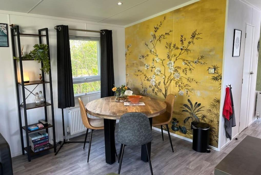 Ervaar 'Fryske Weelde' Op Vijf Sterren Vakantiepark De Kuilart 쿠둠 외부 사진